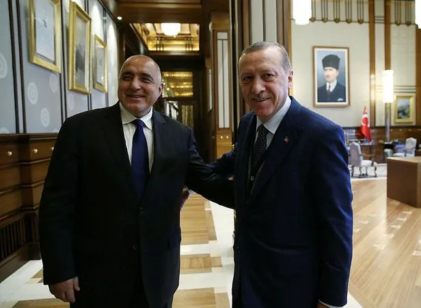 bulgaristan-basbakani-boyko-borisov-baskan-erdogan-beni-tebrik-ettigi-icin-siyasi-rakiplerim-rahatsiz-oldu-1608927590084.jpeg Bulgaristan Başbakanı Boyko Borisov: Başkan Erdoğan beni tebrik ettiği için siyasi rakiplerim rahatsız oldu-4