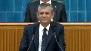 CHP bölündü: Özgür Özel'den yeni parti açıklaması