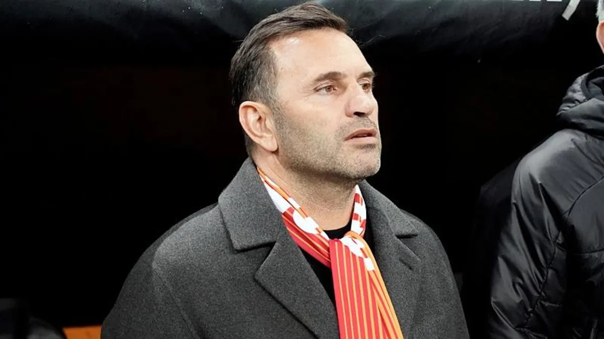 Galatasaray'da tam 8 ayrılık! Okan Buruk biletleri kesti