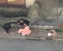 Satır satır dehşet! Eşini sokakta bıçaklayarak katletti...