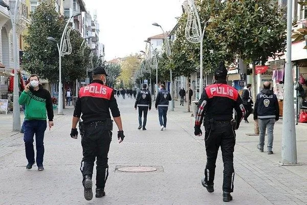 SON DAKİKA: Hafta içi sokağa çıkma yasağı gelecek mi? Seyahat kısıtlaması gelecek mi? Koronavirüs tedbirlerini Başkan Erdoğan açıklayacak-7