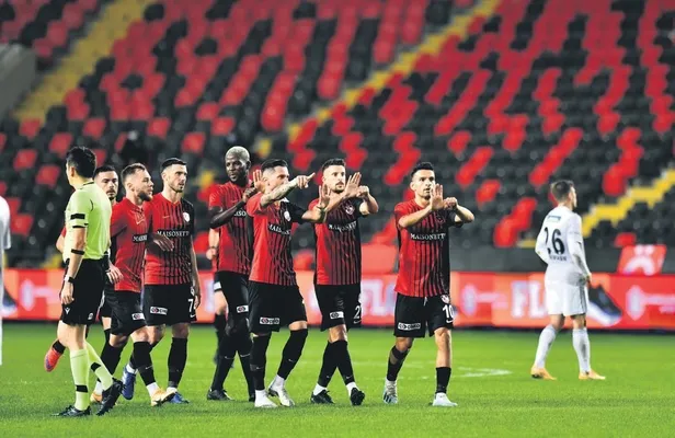 Gaziantep FK - Beşiktaş maçında tartışılan pozisyonlar-2