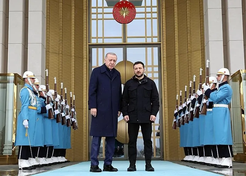 Başkan Recep Tayyip Erdoğan, Ukrayna Devlet Başkanı Volodimir Zelenskiy'i Cumhurbaşkanlığı Külliyesi'nde resmi törenle karşıladı. (AA)