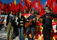 CHPnin sahip çıktığı Grup Yorumdan DHKP-C elebaşına skandal marş