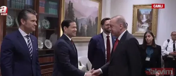 ABD'deki zirveden tarihi kareler! Trump kapıda karşıladı koltuğunu çekti Başkan Erdoğan şeref defterini imzaladı - 6