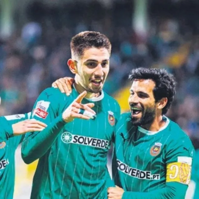 Demir Ege devlerin radarında