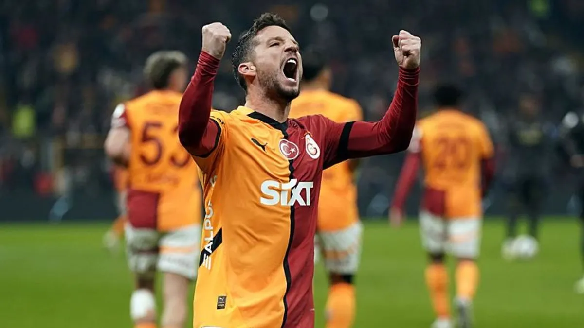 Galatasaray'da Mertens kararı!