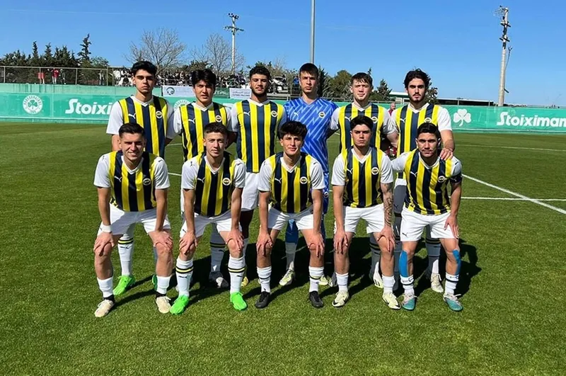 super-kupa-yerli-duduk-galatasaray-fenerbahce-finalinin-hakemi-belli-oldu-1712225966190.jpeg Galatasaray - Fenerbahçe Süper Kupa finalinin hakemi belli oldu! TFF'den resmen duyurdu: Tekliflerimizi kabul etmediler-2
