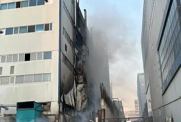 Arnavutköy'de fabrikada çıkan yangın söndürüldü