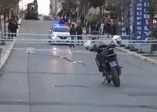 Esenyurt'ta yolda çatlaklar oluştu çevredeki binalar boşaltıldı