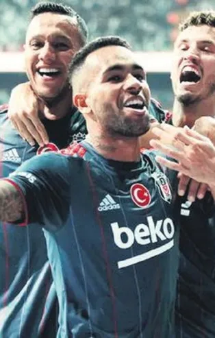Beklenilen katkıyı bir türlü veremeyen Alex Teixeira ayrılık için gün sayıyor