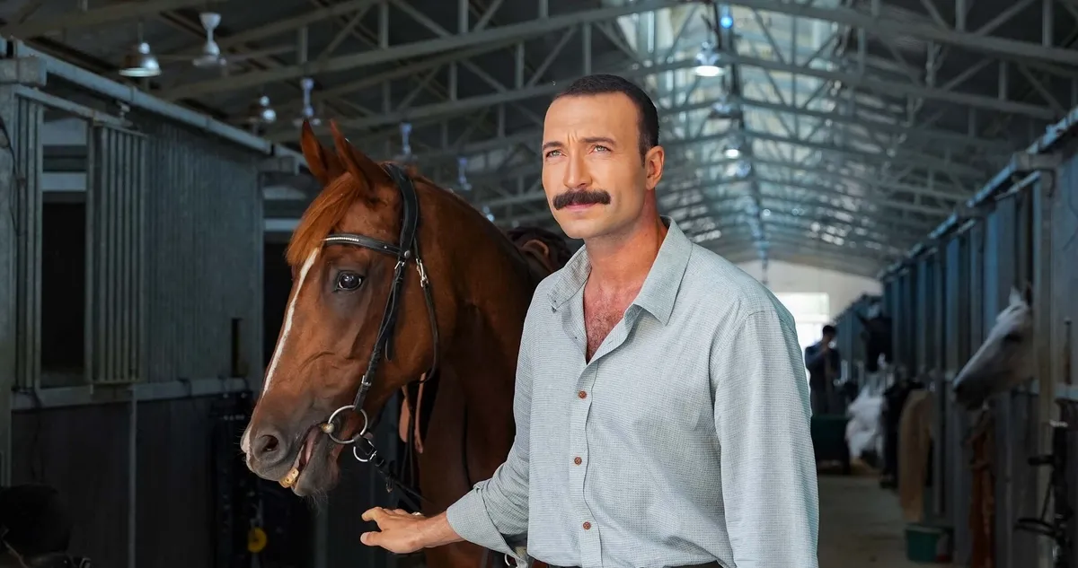 1790932996543.jpg Perşembe’nin Güneşi Yine atv’de doğdu! Reyting şampiyonu dizide Leyla ölümden döndü, bağ evinde büyük yüzleşme-9