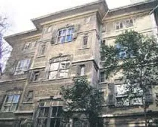 Tarihi köşkte faciadan dönüldü