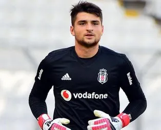 Herkes gidiyor, Ersin çalışıyor!