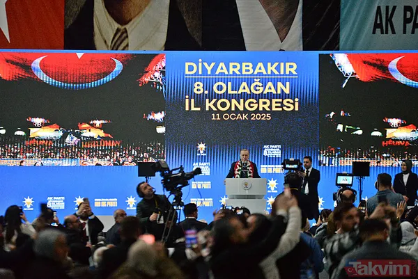 Başkan Recep Tayyip Erdoğan, Ak Parti İl Kongreleri Çerçevesinde Diyarbakır'da Düzenlenen İl Kongresi'ne Katıldı. Erdoğan, Diyarbakır'da Coşkulu Bir Kalabalık...