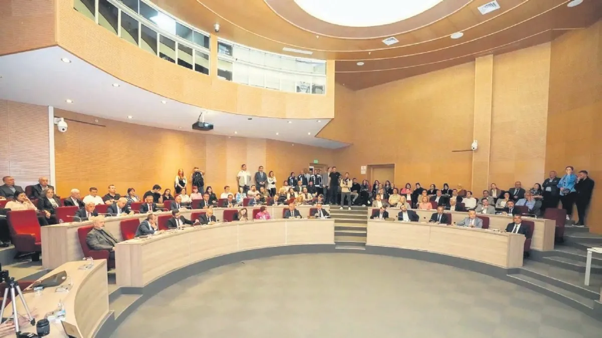 CHP'li Gaziemir Belediyesi'nde akraba kıyağı: Belediyenizde kaç bankamatikçi var?