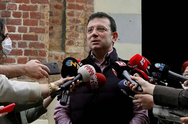 İstanbul selle boğuşuyor Ekrem İmamoğlu keyif çatıyor! İBB Başkanı'nın dudak uçuklatan tatili