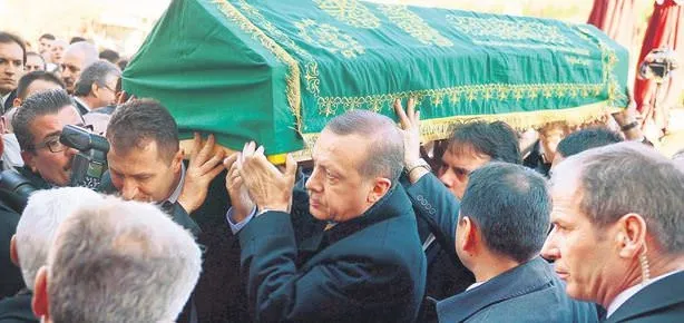 Dayıya gözyaşlı veda