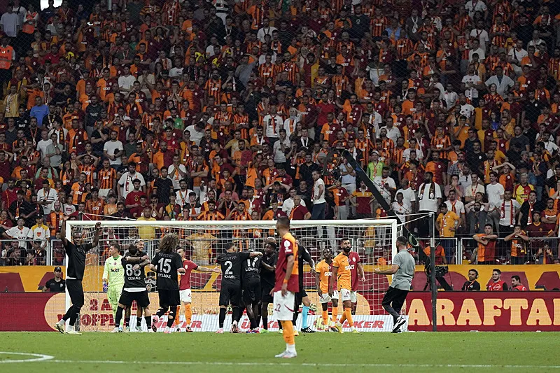 Galatasaray'ın yeni bekini duyurdular! Napoli'den geliyor - 5