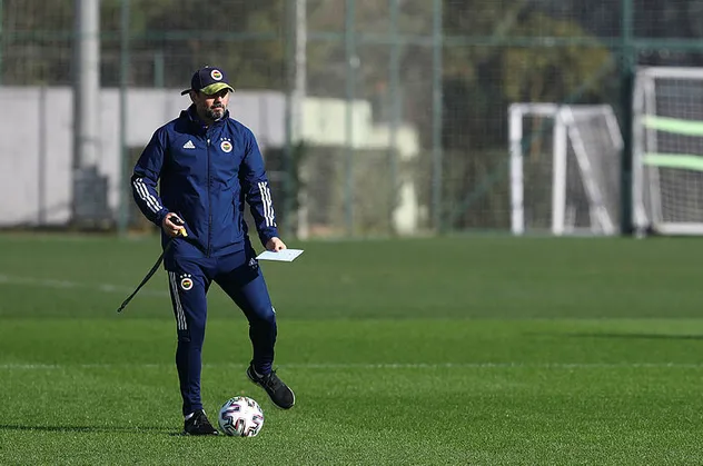 Fenerbahçe'de Nazım Sangare'den iyi haber geldi!