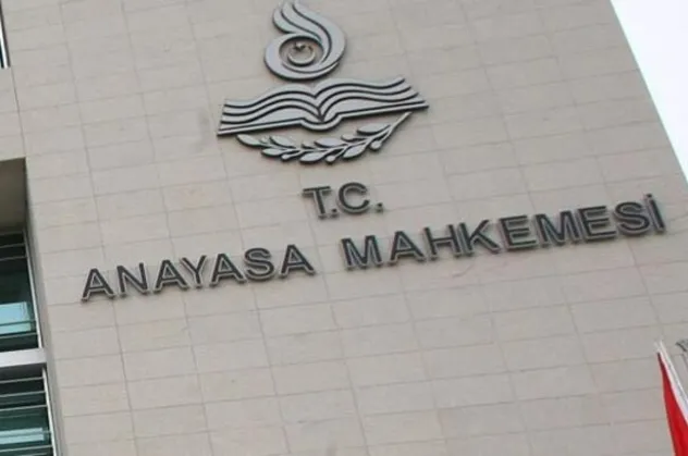 Vatan hainlerine sığınak, terör örgütlerine kalkan! İşte AYM'nin kirli sicili