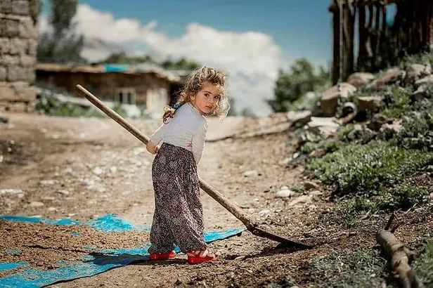 Son dakika haberi: PKK'lıların tuzakladığı patlayıcı infilak etti: 2 kardeş öldü-2