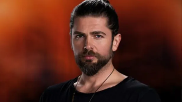 Mert Öcal Kırmızı Oda dizisine mi katıldı? Mert Öcal kimdir, kaç yaşında?-3