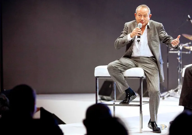 tony-blairin-gazze-ekibi-milyarderler-siyonistler-ve-bir-bm-yetkilisi-1759735769627.jpeg Sawiris, Takvim Fotoğraf Arşivi