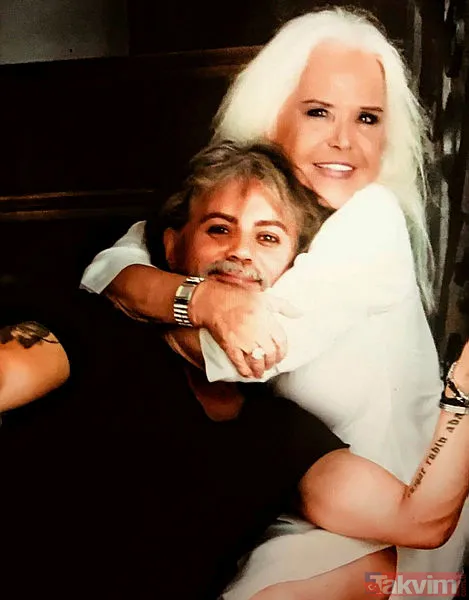 Rüzgar Mağden, İse Bir Kadınla Konuştuğunu Ancak Konuştuğu Kişinin Sahne Bir Fotoğraf Üzerinden Kendisiyle İletişim Kurduğunu Söyledi. Konuştuğu Kadına Cinsel...