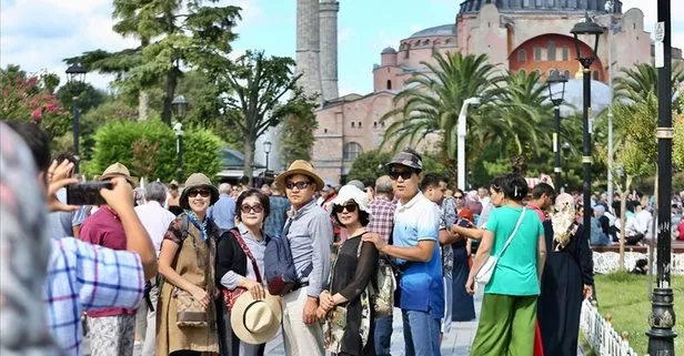 İstanbul’a yılın ilk 10 ayında 4 milyon 200 bin turist geldi
