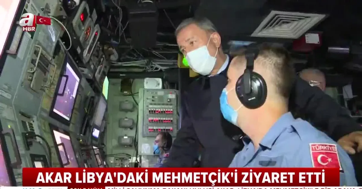 Son dakika: Bakan Akar, Libya'da Mehmetçik'le bir araya geldi! Dünyaya net mesaj: Vazgeçmemiz söz konusu değil