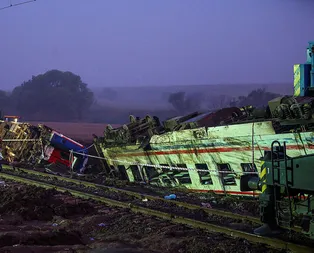 Tren faciasında ölü sayısı yükseldi