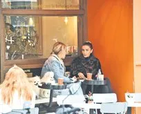 Özge Ulusoy, Nişantaşı’nda objektiflere takıldı!