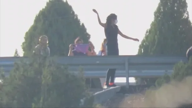 Cono kadınlarının fuhuş oyunu! Gasp anları kamerada: Gözaltına alınan 43 zanlıdan 20’si tutuklandı-4