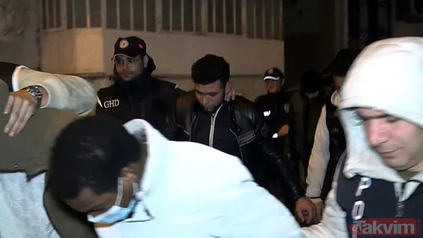 Avcılar'da kiralık evlere kaçak göçmen operasyonu: Bazanın içinde yakalandı | Bir dairede 27 yatak - 13