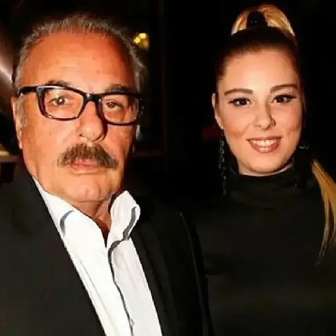 Ferdi Tayfur’un kızı Tuğçe Tayfur doğum günü paylaşımı sosyal medyayı ikiye böldü! - 2