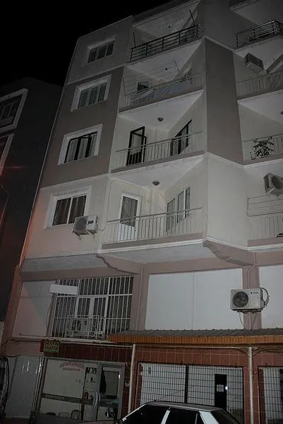 Manisa'da korkunç olay! Bir süredir ayrı olduğu eşini ve oğlunu vurarak öldürdü-4