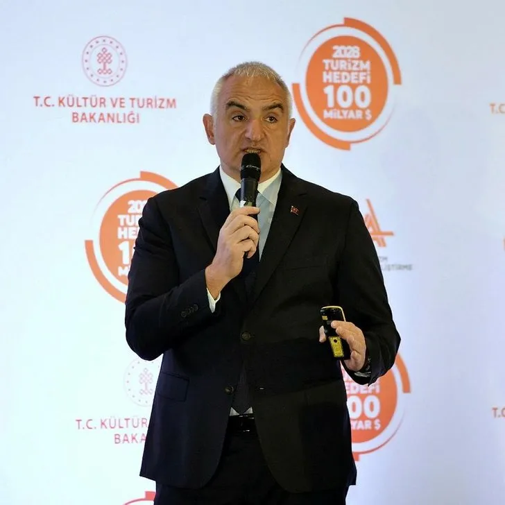 Turizmde hedef 100 milyar dolar! Bakan Mehmet Nuri Ersoy duyurdu: 2022’de rekor gelir sağladık
