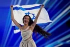 Soykırımcı İsrail'in temsilcisi Eden Golan'a Eurovision'un final gecesinde tepki: Şarkı söylediği sırada Filistin sloganları