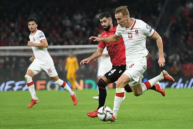 galatasaray-abd-ekibi-new-englandta-forma-giyen-adam-buksa-icin-temas-sagladi-1636580204415.jpeg Galatasaray, ABD ekibi New England’ta forma giyen Adam Buksa için temas sağladı-3
