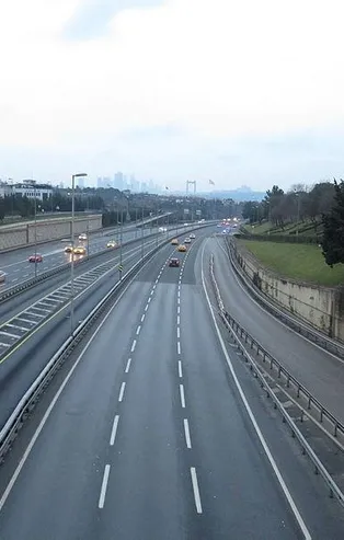 İstanbul'da 2022'nin ilk gününde yollar boş kaldı