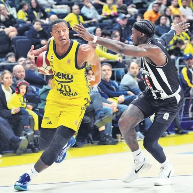 Devler kupa için parkede