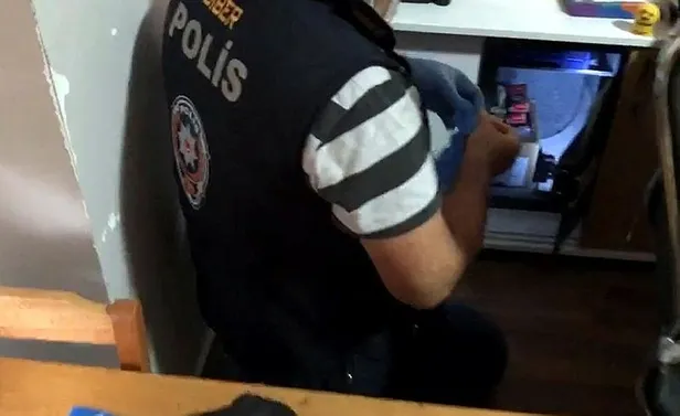 Son dakika: Ankara merkezli 17 ilde yasa dışı bahis operasyonu: Çok sayıda şüpheli gözaltına alındı-3