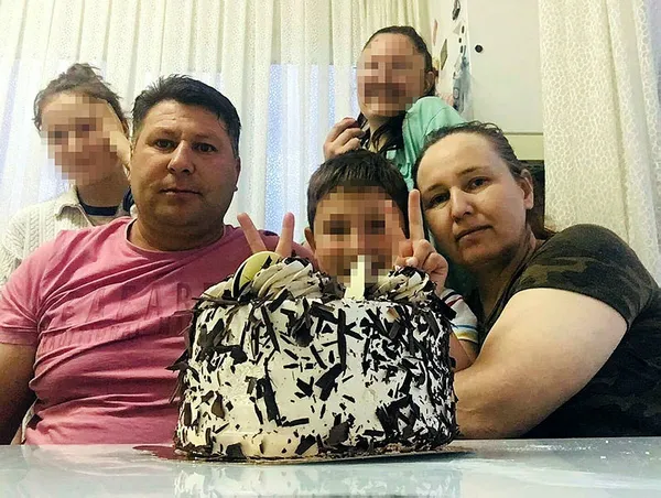 esini-ormanda-oldurup-intihara-kalkisti-geriye-3-cocuk-kaldi-1644914280674.jpg Eşini ormanda öldürüp intihara kalkıştı! Geriye 3 çocuk kaldı-5