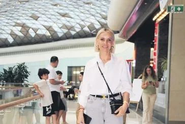 Esra Erol doğum gününde çocuklar gibi şendi! "Katılmışken ben de çocuklar gibi eğlendim"