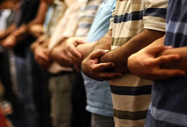 teravih-namazi-kac-rekat-kilinisi-nasil-evde-teravih-namazi-nasil-kilinir-1618227781654.jpg Teravih namazı kaç rekat, kılınışı nasıl? Evde teravih namazı nasıl kılınır?-2