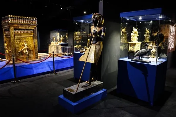 tutankhamun-hazineleri-istanbulda-dunyanin-en-gizemli-1674041041764.jpg 3 bin 300 yıllık gizemli hazine İstanbul'a geliyor! Mısır tarihinin en çok bilinen firavunu Tutankhamun mezarından çıkanlar...-6
