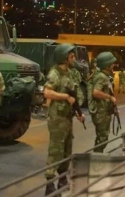 TSK'da FETÖ temizliği: Binlercesi ihraç edildi