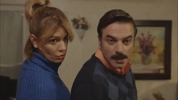 kan-kaybeden-dizide-ipler-koptu-vaktini-dolduruyor-kalemi-kirilacak-izleyiciler-icin-yine-husran-1608580408202.jpg Kan kaybeden dizide ipler koptu! Vaktini dolduruyor kalemi kırılacak! İzleyiciler için yine hüsran...-4