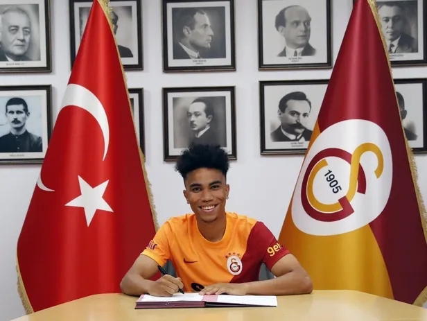 son-dakika-galatasaray-gustavo-assuncao-transferini-duyurdu-1631124477292.jpeg